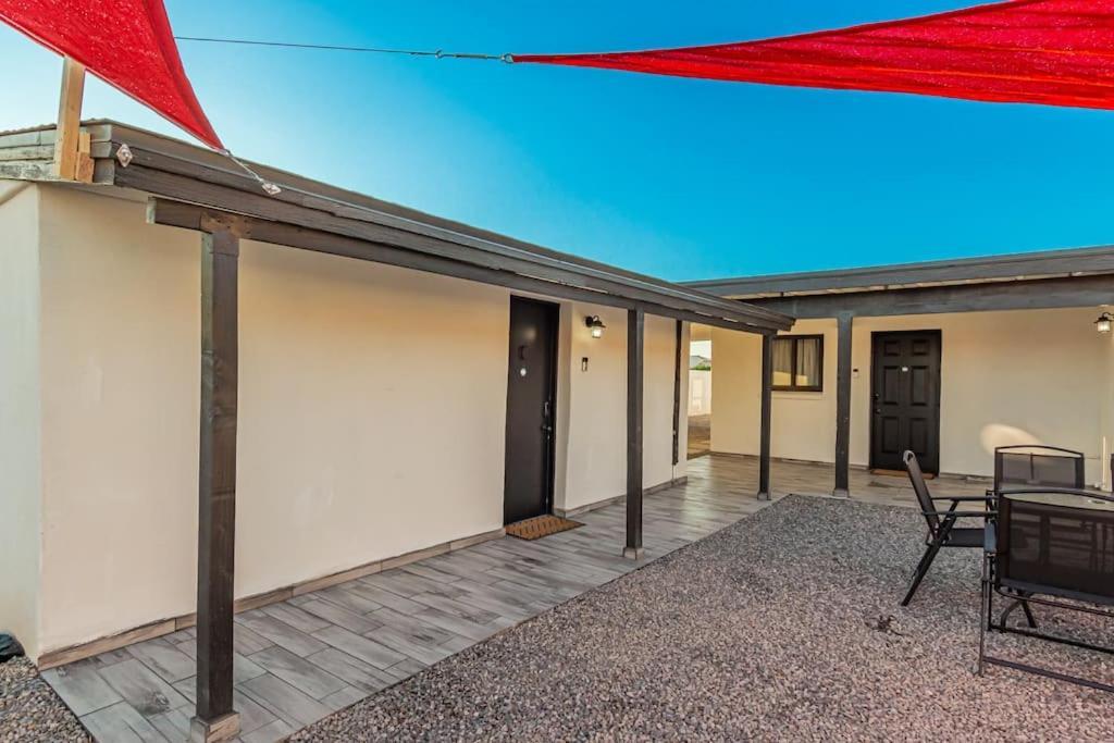 Phoenix Retreat - Studio With King Bed - 10 Min From Airp - Unit C Εξωτερικό φωτογραφία